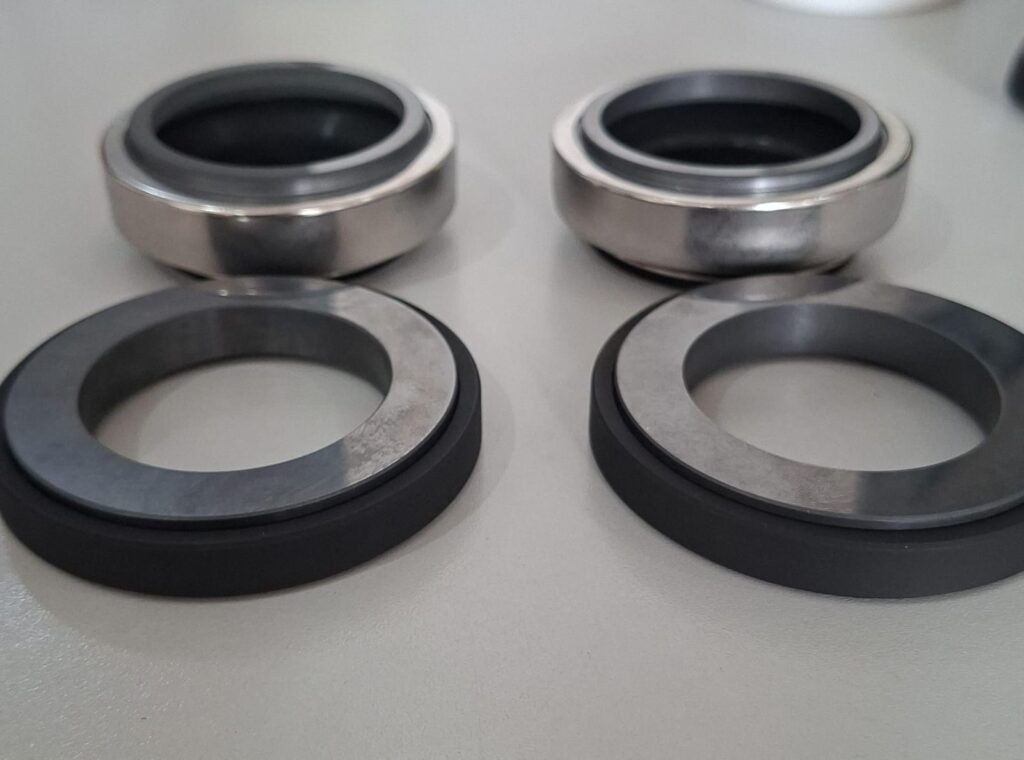 Componentes de selo mecânico industrial Masterselo com faces de vedação